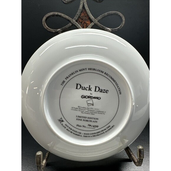 The Franklin Mint Collector Plates - DUCK DAZE - Picture 3 of 3